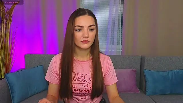 MyEllaLuvs online show from September 26, 2025, 1:26 pm