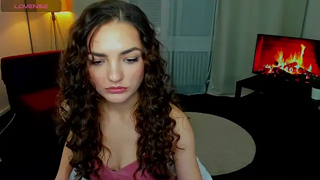 MyEllaLuvs online show from October 17, 2025, 8:22 pm