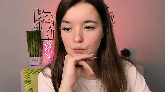 nika-still online show from October 10, 2025, 3:44 pm