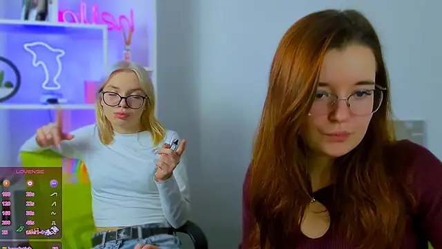 nika-still online show from December 18, 2025, 12:11 pm