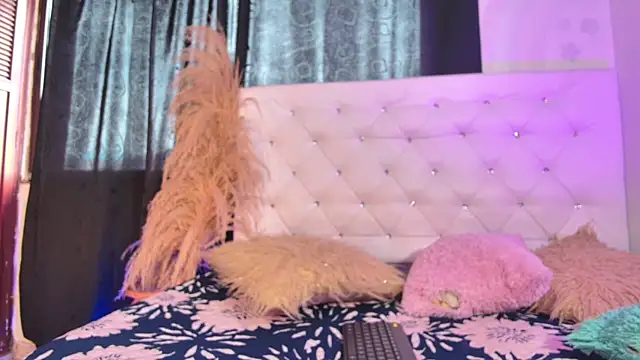 Snapshot of tatixxxvega chatting on July 25, 2026, 5:21 pm tatixxxvega online show from July 25, 2026, 5:21 pm