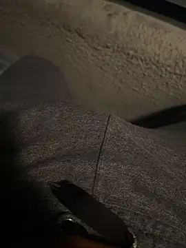 Snapshot of encinas15 chatting on November 4, 2025, 6:34 am encinas15 online show from November 4, 2025, 6:34 am