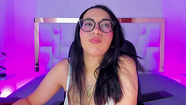 Camille Juicy online show from September 18, 2025, 12:40 pm