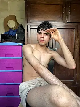 Axel-Mejia online show from November 12, 2025, 6:41 pm