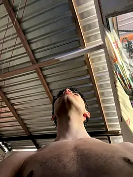 Axel-Mejia online show from November 26, 2025, 7:59 pm