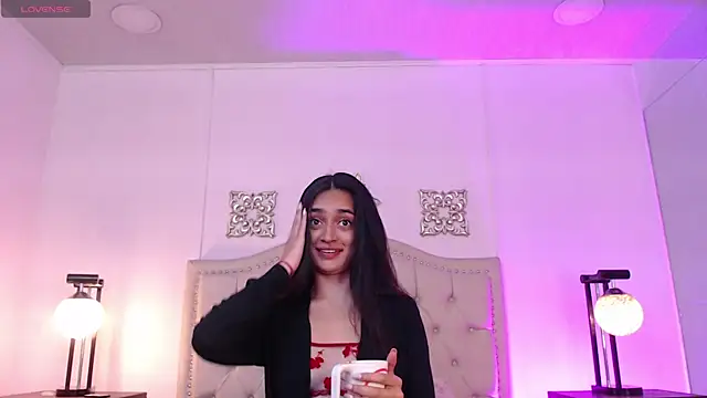 Leilani- online show from October 14, 2025, 3:35 pm