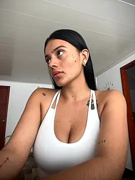 Snapshot of AnaaFaith_ chatting on October 1, 2025, 3:29 pm AnaaFaith  online show from October 1, 2025, 3:29 pm