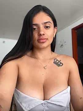 Snapshot of AnaaFaith_ chatting on October 6, 2025, 7:44 pm AnaaFaith  online show from October 6, 2025, 7:44 pm
