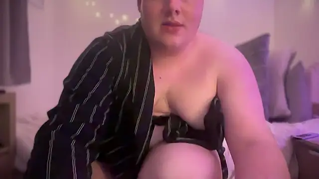 Snapshot of nathanbass chatting on October 20, 2025, 9:15 pm nathanbass online show from October 20, 2025, 9:15 pm