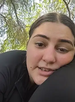 barbielamaravilla11 online show from September 28, 2025, 3:50 pm