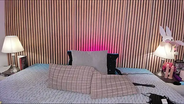 keeyla stone online show from February 16, 2026, 9:55 pm