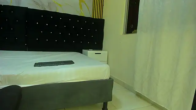 VanessaHard as online show from March 31, 2026, 3:41 am