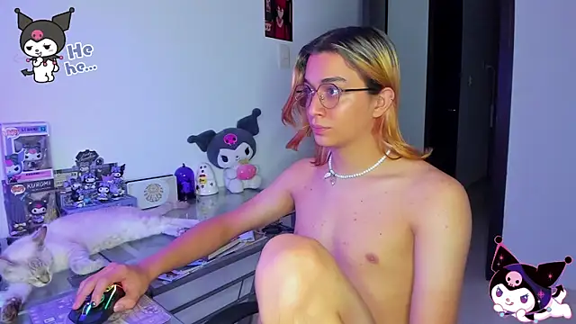 KeitaMoon online show from October 18, 2025, 10:10 pm