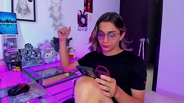 KeitaMoon online show from February 23, 2026, 6:49 pm