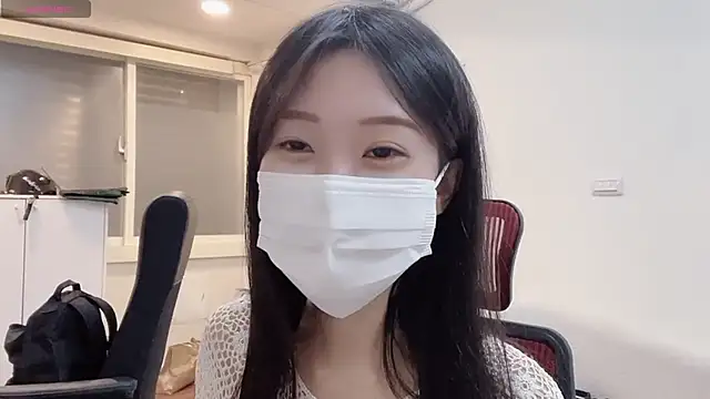 ni ni01 online show from September 30, 2025, 5:34 am