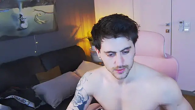 Oscar Miller  online show from March 22, 2026, 9:18 pm