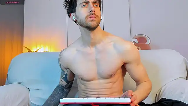 Oscar Miller  online show from April 8, 2026, 8:03 am