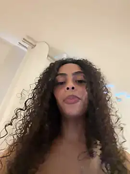 yasmingarcia online show from January 13, 2026, 1:05 pm