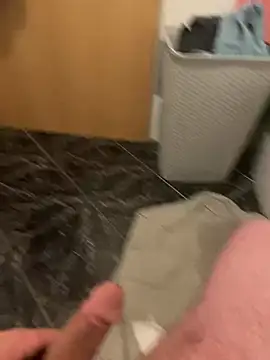 Snapshot of geilheit12 chatting on February 27, 2026, 1:05 am geilheit12 online show from February 27, 2026, 1:05 am