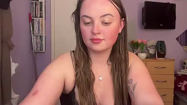 SexySashaxox online show from February 17, 2026, 8:26 pm