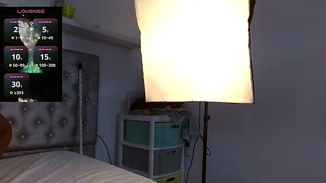 Snapshot of angiellam chatting on October 9, 2025, 6:17 pm angiellam online show from October 9, 2025, 6:17 pm