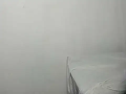 Crazy Cat1995 online show from April 15, 2026, 2:35 pm