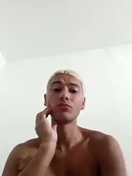 zyonboy1 online show from January 6, 2026, 2:32 pm