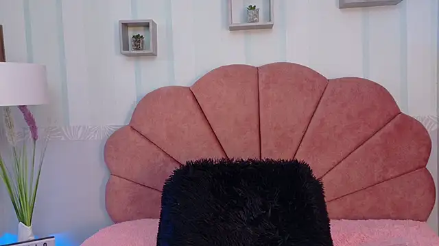 Conejita 420 online show from September 23, 2025, 8:12 pm