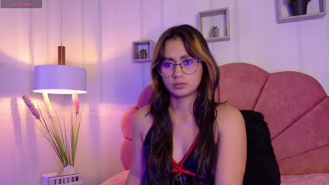 Conejita 420 online show from October 3, 2025, 8:17 pm