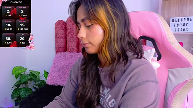 Conejita 420 online show from December 20, 2025, 7:32 pm