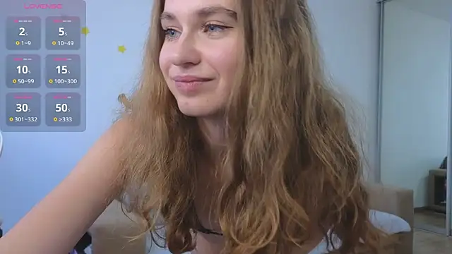 Snapshot of DreamStella chatting on October 11, 2025, 11:53 am DreamStella online show from October 11, 2025, 11:53 am