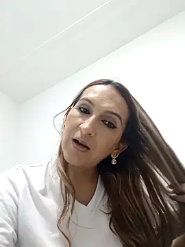 alanastones-19 online show from October 10, 2025, 4:22 am