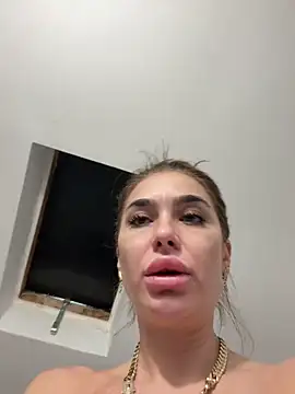 KaseyQuinn  online show from November 7, 2025, 7:41 am