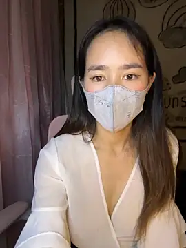 TiNa 04 online show from October 7, 2025, 10:45 am