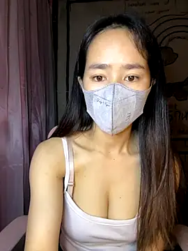 TiNa 04 online show from October 18, 2025, 12:35 am