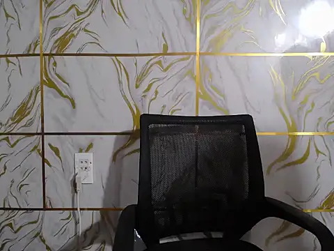 Lyzizi lovely09 online show from November 8, 2025, 3:23 pm