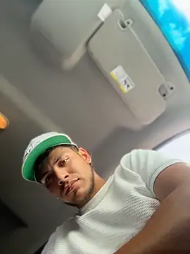 StrokingDaddy4 online show from April 16, 2026, 9:39 pm