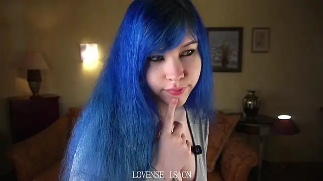 ElizSpieth online show from April 8, 2026, 2:33 am