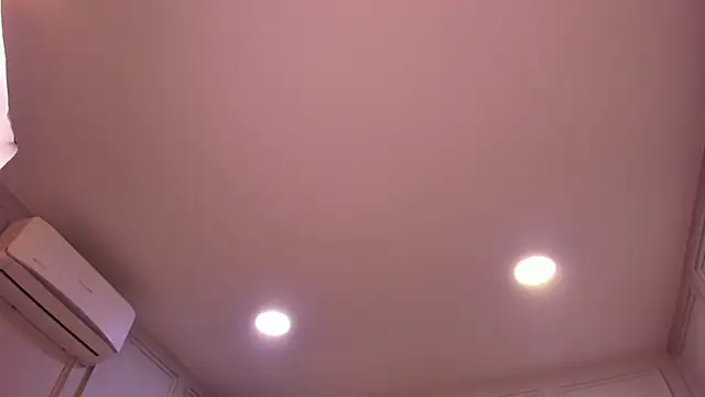 CharlotteBrownn  online show from February 15, 2026, 3:14 am