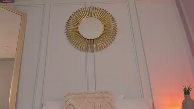 Snapshot of CharlotteBrownn_ chatting on May 15, 2026, 11:23 pm CharlotteBrownn online show from May 15, 2026, 11:23 pm
