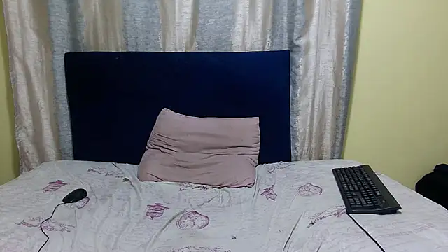 KinkyTrans23 online show from January 6, 2026, 8:23 pm