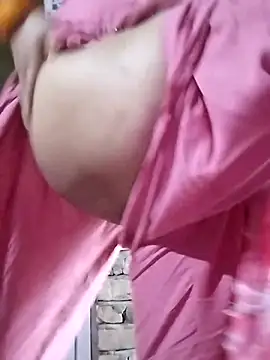 rani8008 online show from October 23, 2025, 5:40 am