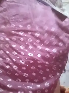 rani8008 online show from November 21, 2025, 4:38 pm