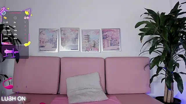 Yumii sweetgirl online show from October 8, 2025, 12:14 pm