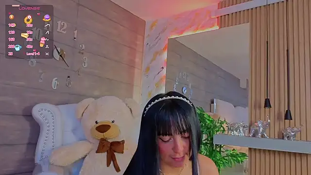 MeganAdamms online show from November 30, 2025, 12:53 pm