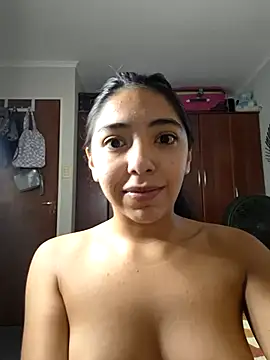 missapril0101 online show from April 3, 2026, 5:22 pm