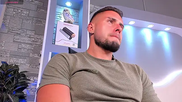 Snapshot of dominic_de_luca chatting on March 2, 2026, 2:36 am dominic de luca online show from March 2, 2026, 2:36 am