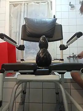 toywood online show from September 22, 2025, 4:58 am