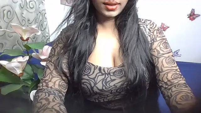 Snapshot of LustInLips chatting on May 21, 2026, 5:03 am LustInLips online show from May 21, 2026, 5:03 am