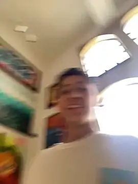 Snapshot of elfernh chatting on October 17, 2025, 5:37 pm elfernh online show from October 17, 2025, 5:37 pm